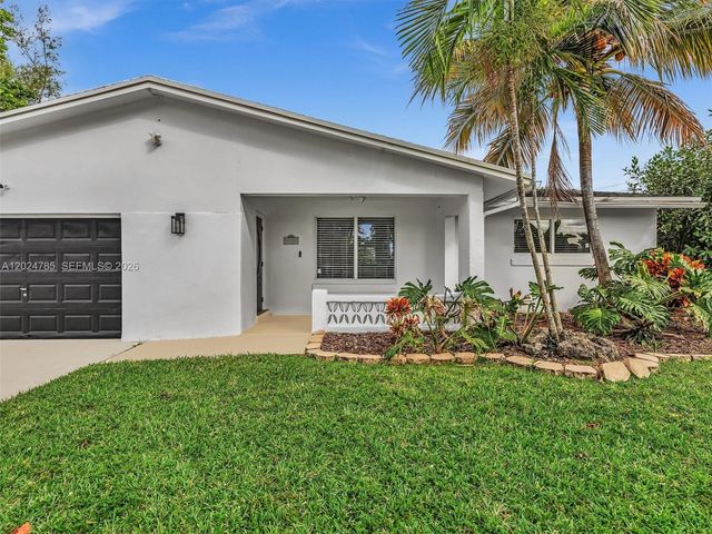 4500 SW 42nd Ter, Dania Beach, FL 33314