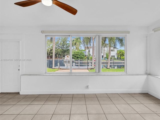 4500 SW 42nd Ter, Dania Beach, FL 33314