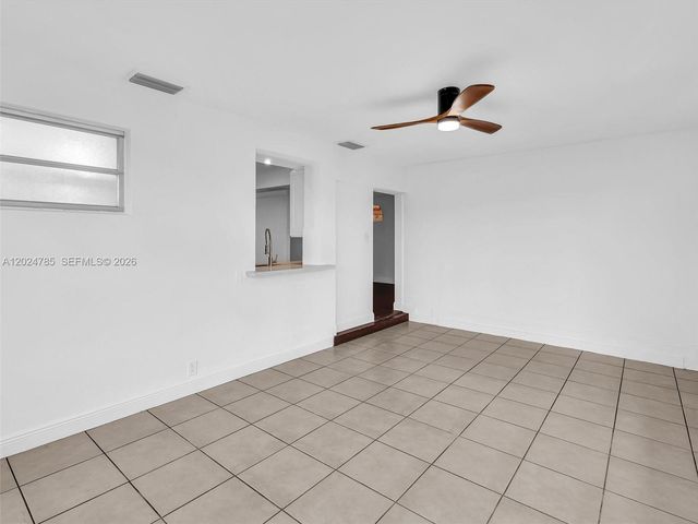4500 SW 42nd Ter, Dania Beach, FL 33314
