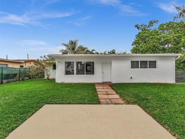 4500 SW 42nd Ter, Dania Beach, FL 33314