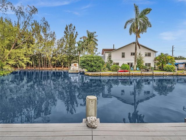4500 SW 42nd Ter, Dania Beach, FL 33314