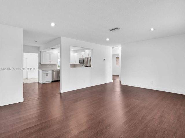 4500 SW 42nd Ter, Dania Beach, FL 33314