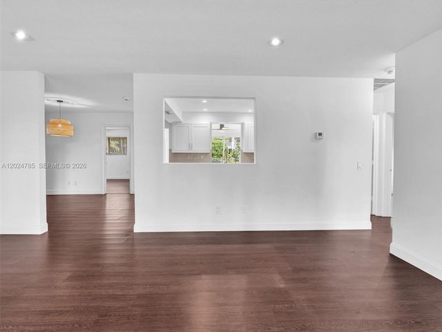 4500 SW 42nd Ter, Dania Beach, FL 33314