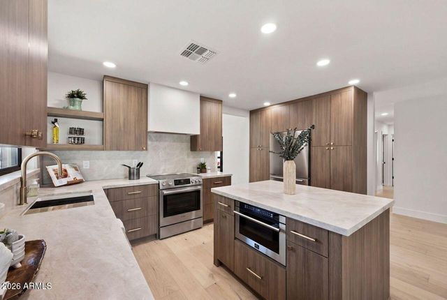 8604 E San Ardo Drive, Scottsdale, AZ 85258