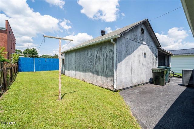 2225 Randolph Street, Bristol, VA 24201