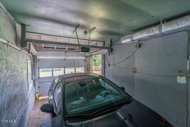 2225 Randolph Street, Bristol, VA 24201