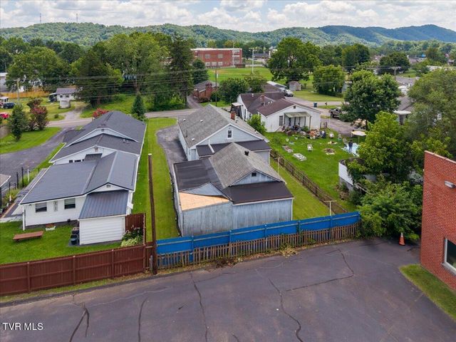 2225 Randolph Street, Bristol, VA 24201