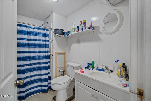 2225 Randolph Street, Bristol, VA 24201