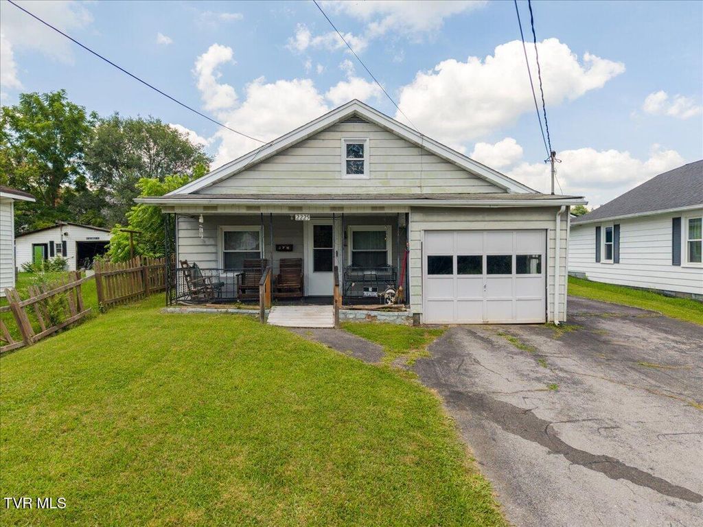 2225 Randolph Street, Bristol, VA 24201