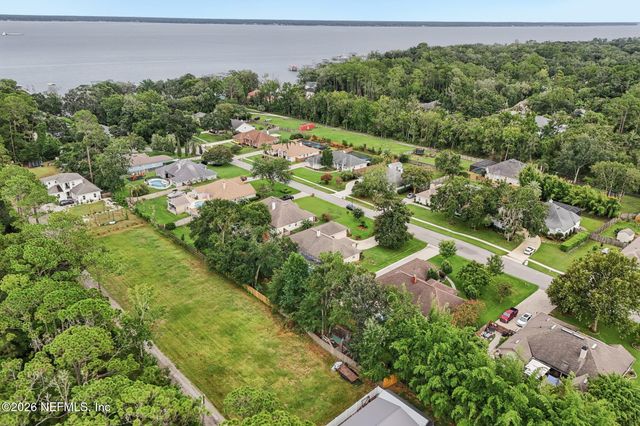 132 FAIRWAY OAKS Drive, Fleming Island, FL 32003