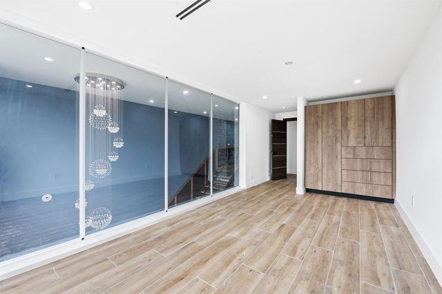 323 Hendricks Isle, Fort Lauderdale, FL 33301