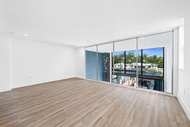 323 Hendricks Isle, Fort Lauderdale, FL 33301