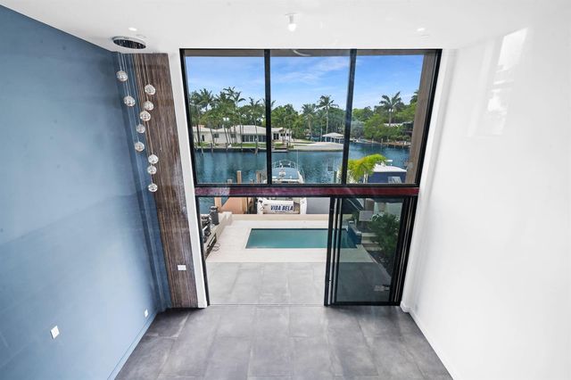 323 Hendricks Isle, Fort Lauderdale, FL 33301