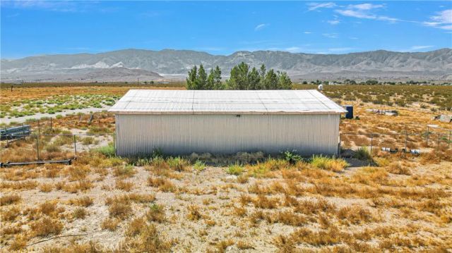 33633 Old Woman Spring Rd, Lucerne Valley, CA 92356