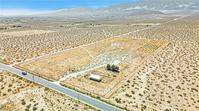 33633 Old Woman Spring Rd, Lucerne Valley, CA 92356