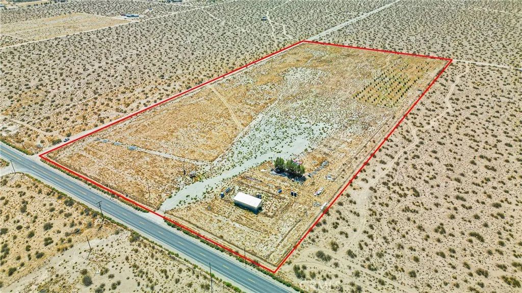 33633 Old Woman Spring Rd, Lucerne Valley, CA 92356