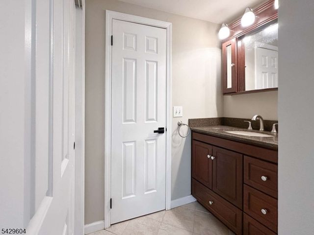 170 Smithfield Ct, Bernards Twp., NJ 07920