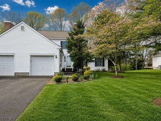 170 Smithfield Ct, Bernards Twp., NJ 07920