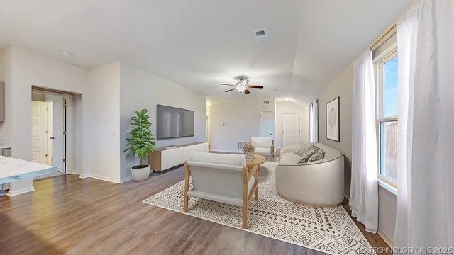 11762 S 279th East Avenue, Coweta, OK 74429