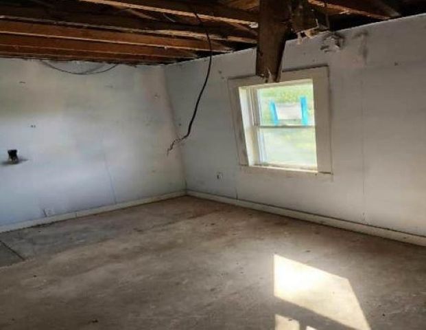 933 E Road, Bennington, VT 05201