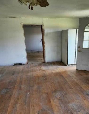 933 E Road, Bennington, VT 05201