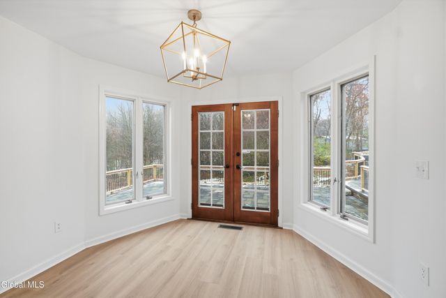 13 Ribbon Candy Lane, Schaghticoke, NY 12182