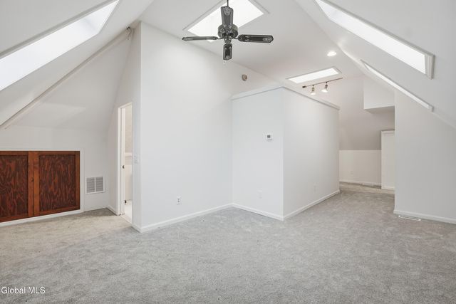 13 Ribbon Candy Lane, Schaghticoke, NY 12182