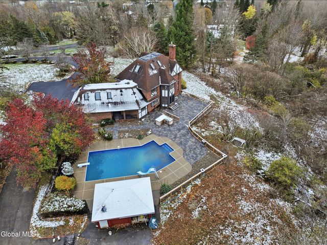 13 Ribbon Candy Lane, Schaghticoke, NY 12182