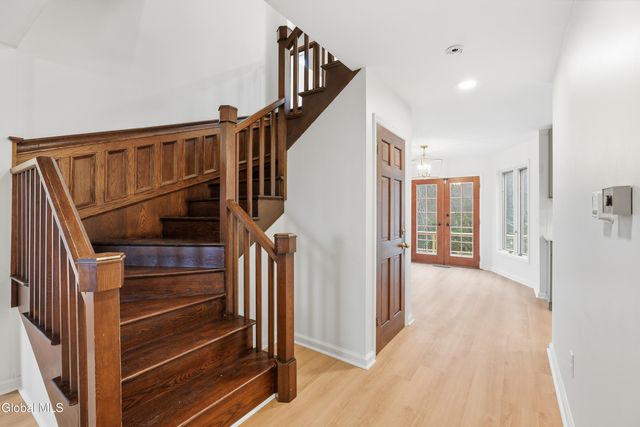 13 Ribbon Candy Lane, Schaghticoke, NY 12182