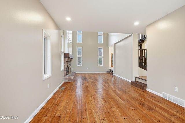 13 Ribbon Candy Lane, Schaghticoke, NY 12182