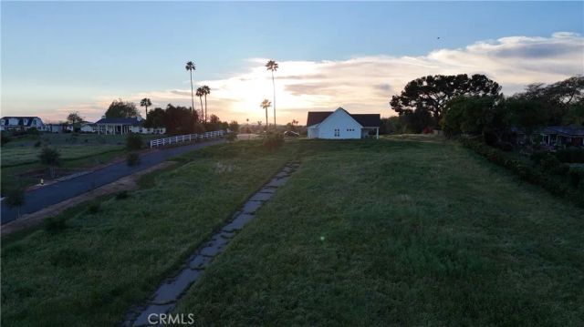 1940 Grey Rabbit Hollow, Fallbrook, CA 92028