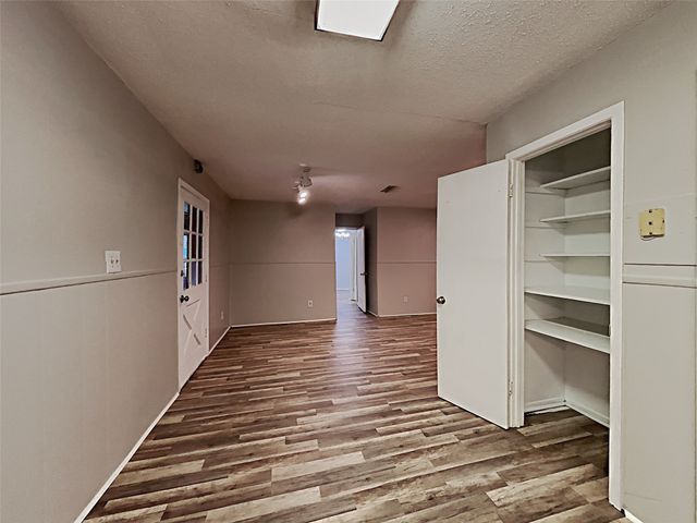 209 Collins Drive, Terrell, TX 75160