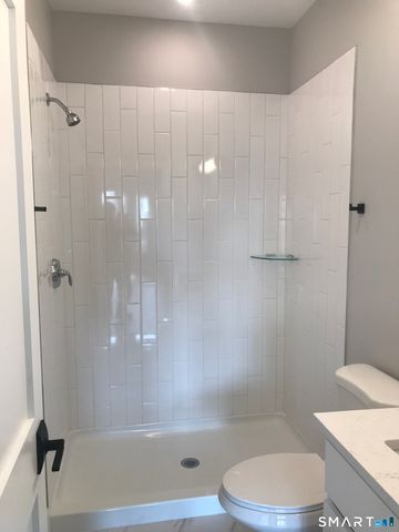 300 Harbour Close P, New Haven, CT 06519