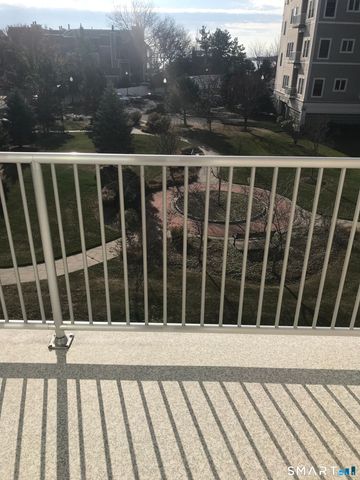 300 Harbour Close P, New Haven, CT 06519