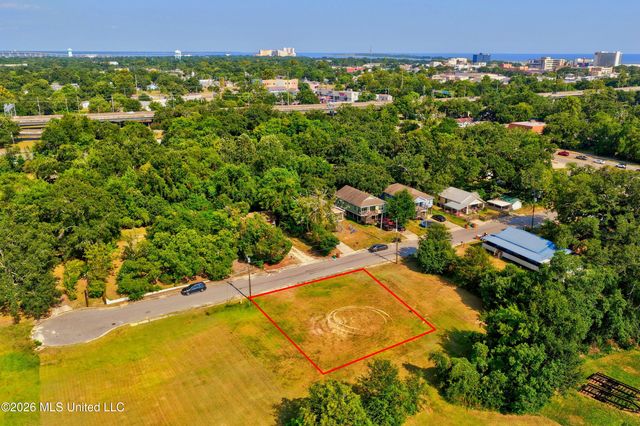 506 Seal Avenue, Biloxi, MS 39530