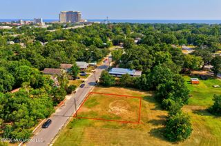 506 Seal Avenue, Biloxi, MS 39530