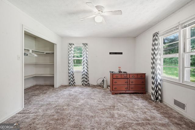 264 School Street, Gillsville, GA 30543