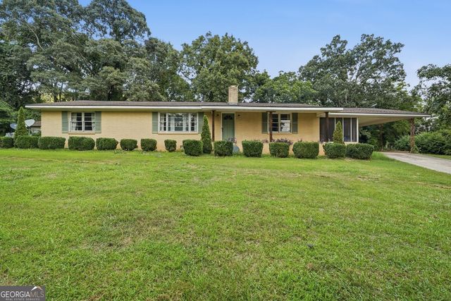 264 School Street, Gillsville, GA 30543