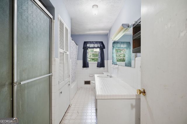 264 School Street, Gillsville, GA 30543