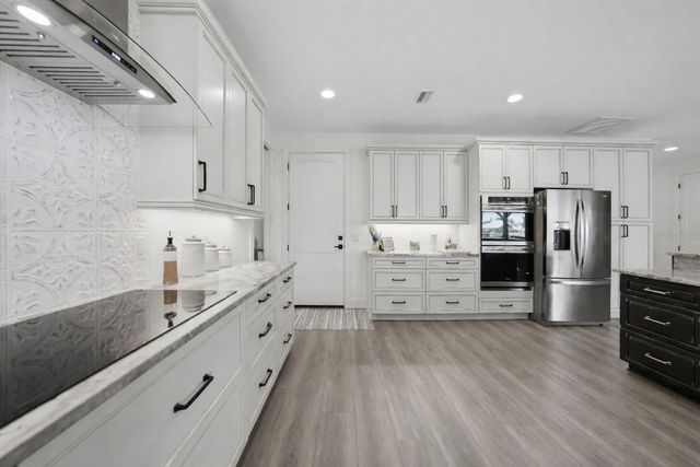 2750 W MARION AVENUE, Punta Gorda, FL 33950