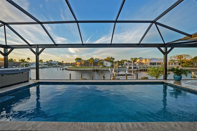 2750 W MARION AVENUE, Punta Gorda, FL 33950