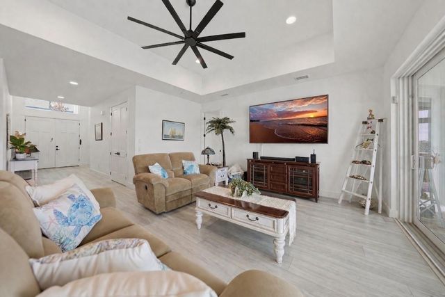 2750 W MARION AVENUE, Punta Gorda, FL 33950