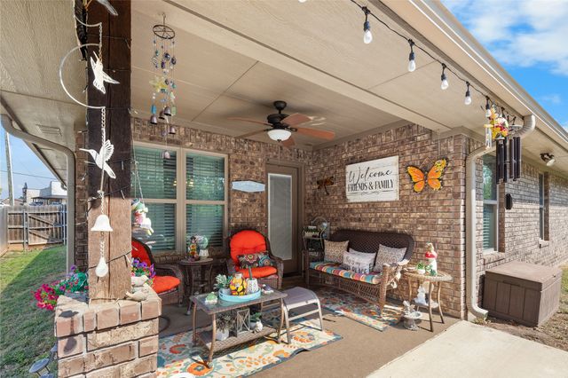 3016 Loy Lake Road, Denison, TX 75020