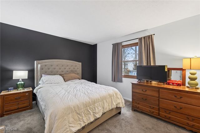 434 E Overlook Drive, Eastlake, OH 44095