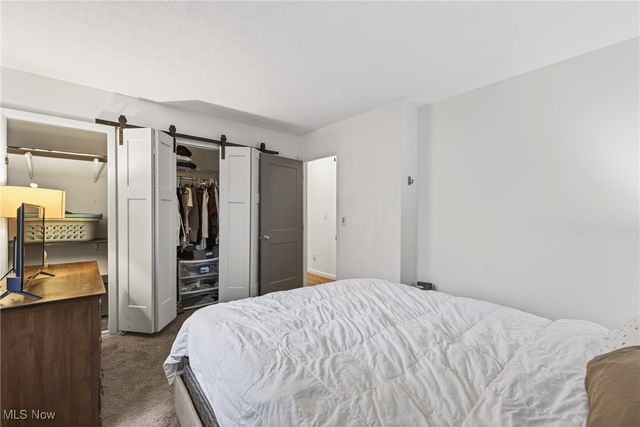 434 E Overlook Drive, Eastlake, OH 44095