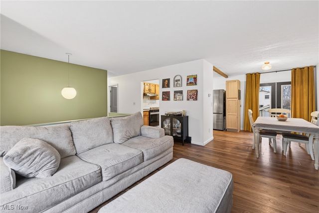 434 E Overlook Drive, Eastlake, OH 44095