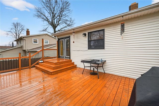 434 E Overlook Drive, Eastlake, OH 44095