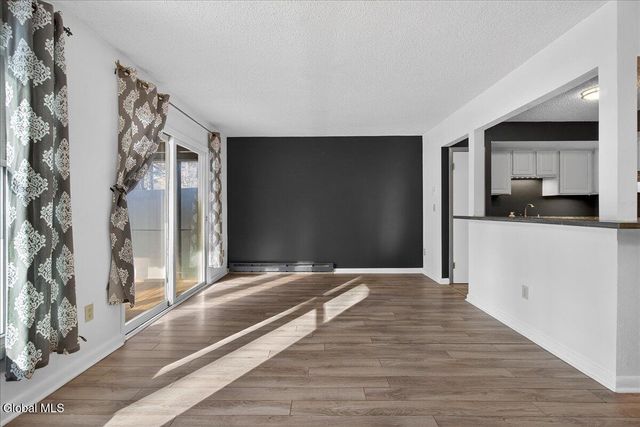 36 Tekakwitha Court, Clifton Park, NY 12065