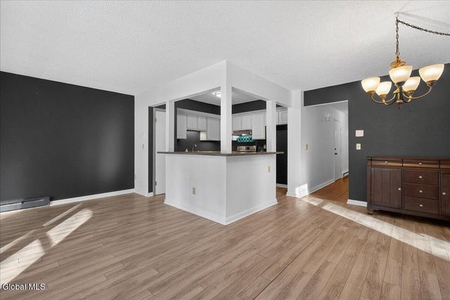 36 Tekakwitha Court, Clifton Park, NY 12065