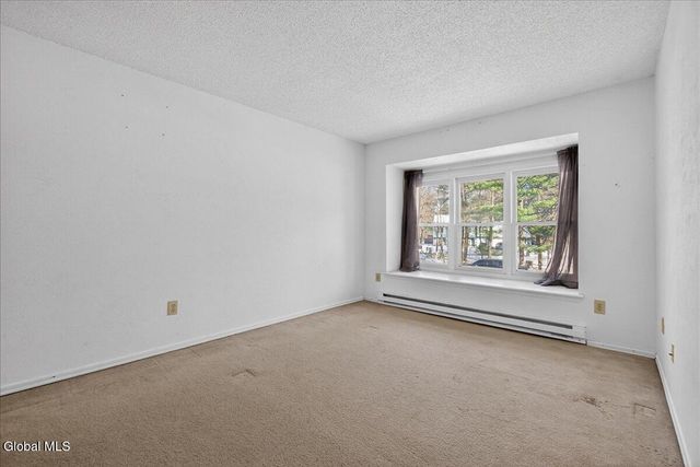 36 Tekakwitha Court, Clifton Park, NY 12065